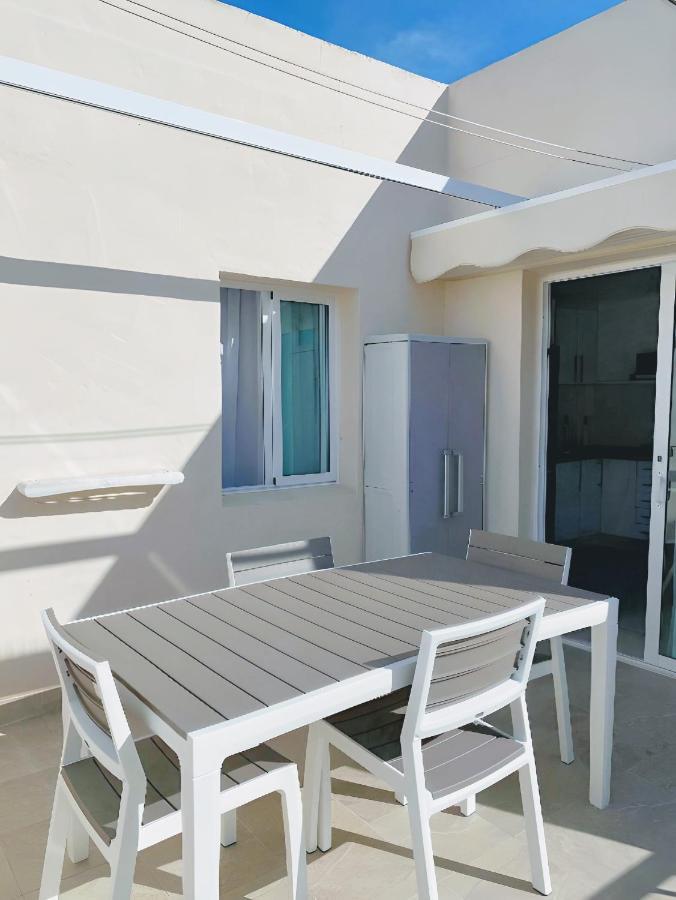 Red Hibiscus Corralejo Irent Fuerteventura公寓 外观 照片