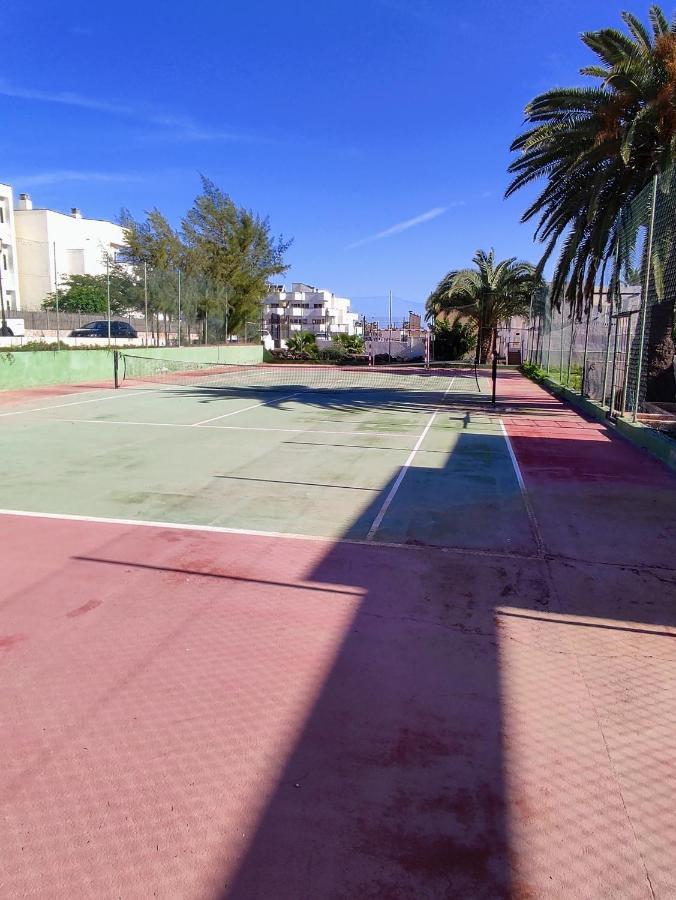 Red Hibiscus Corralejo Irent Fuerteventura公寓 外观 照片